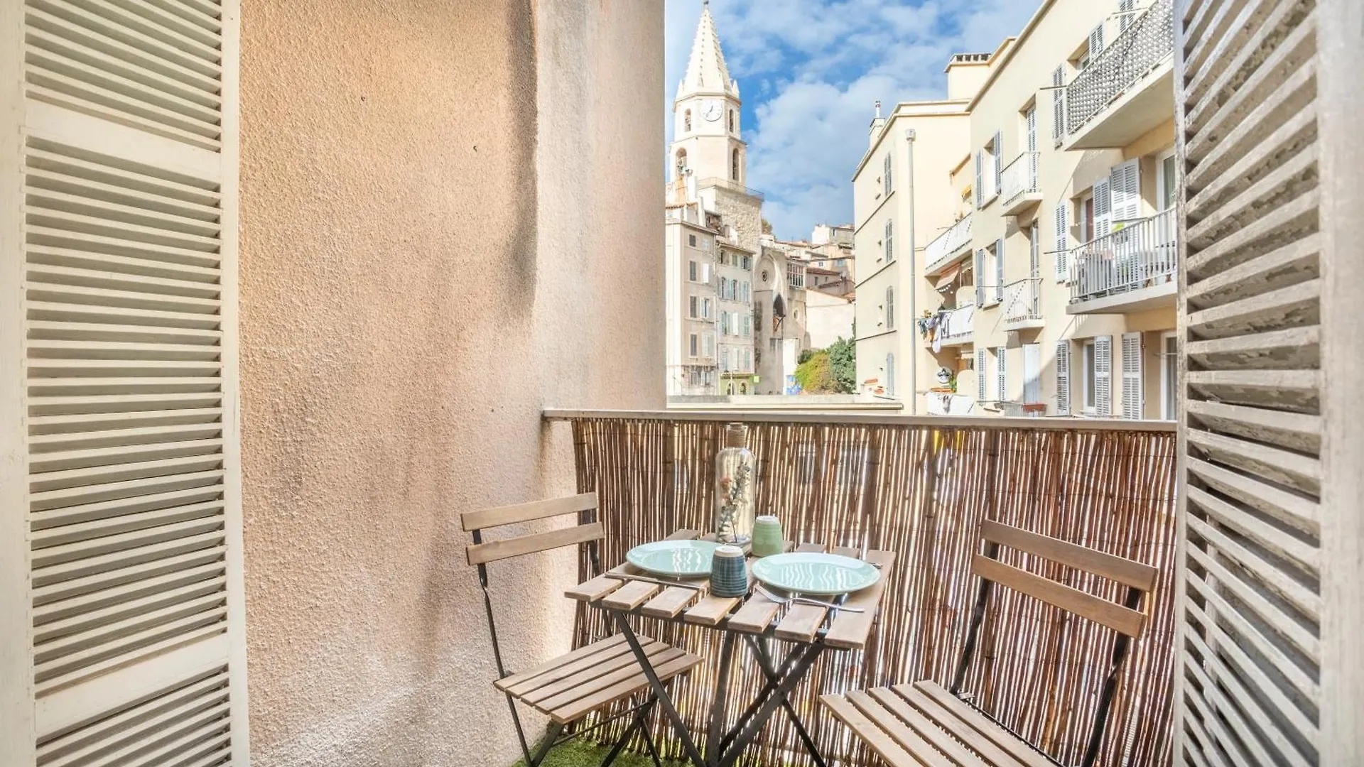 Apartment Chez Delphine - Studio Tout Confort Avec Terasse Sur Le Vieux Port Centre Ville - Proche Du Panier Marseille