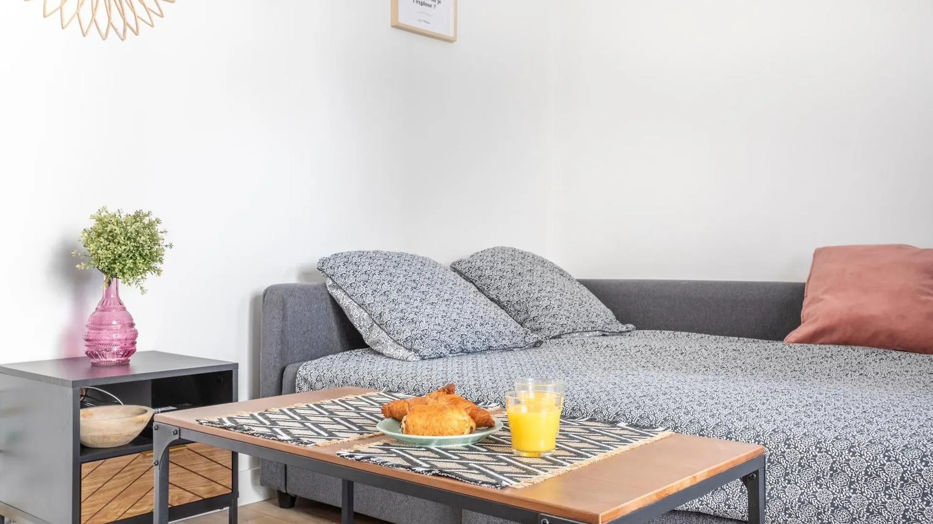 Chez Delphine - Studio Tout Confort Avec Terasse Sur Le Vieux Port Centre Ville - Proche Du Panier Marseille 0*,