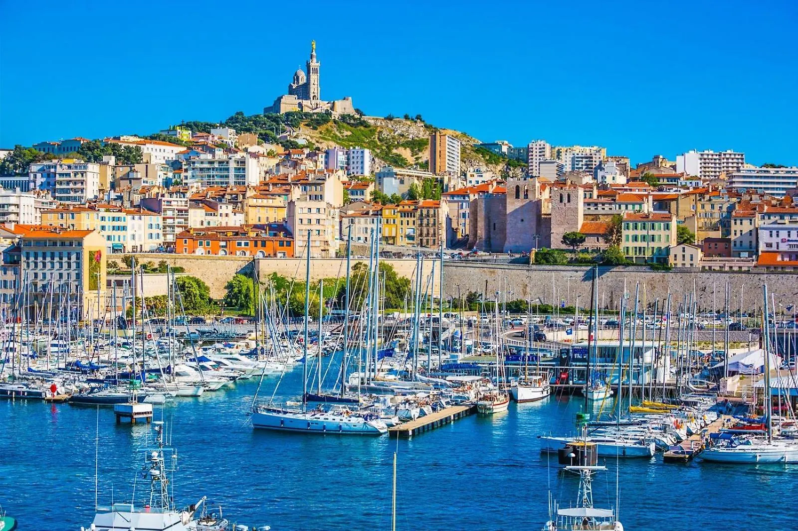 Chez Delphine - Studio Tout Confort Avec Terasse Sur Le Vieux Port Centre Ville - Proche Du Panier Marseille 0*,  France